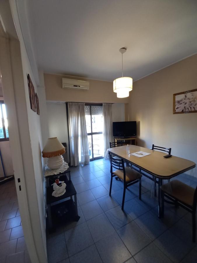Appartamento temporario la plata centro balcon al frente Esterno foto